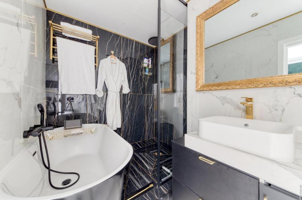 Luxury Maubourg - Vue Mer - Croisette 50M Plage - Clim - Terrasse Κάννες Εξωτερικό φωτογραφία